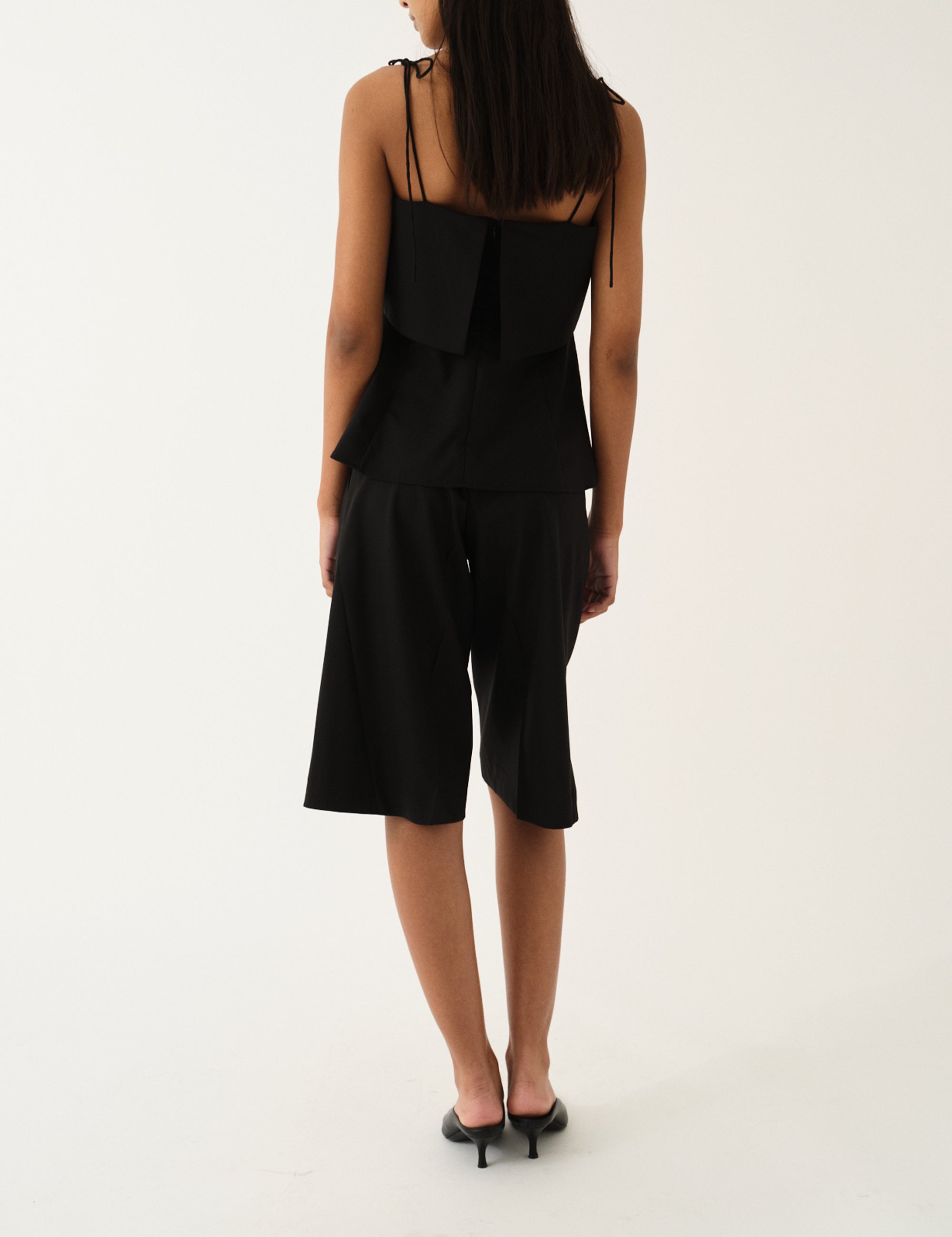 Grand Top Black 4 / Black